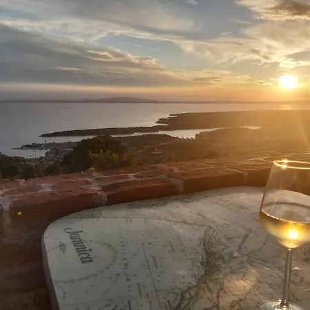 Bed & Breakfast Meduza 3*